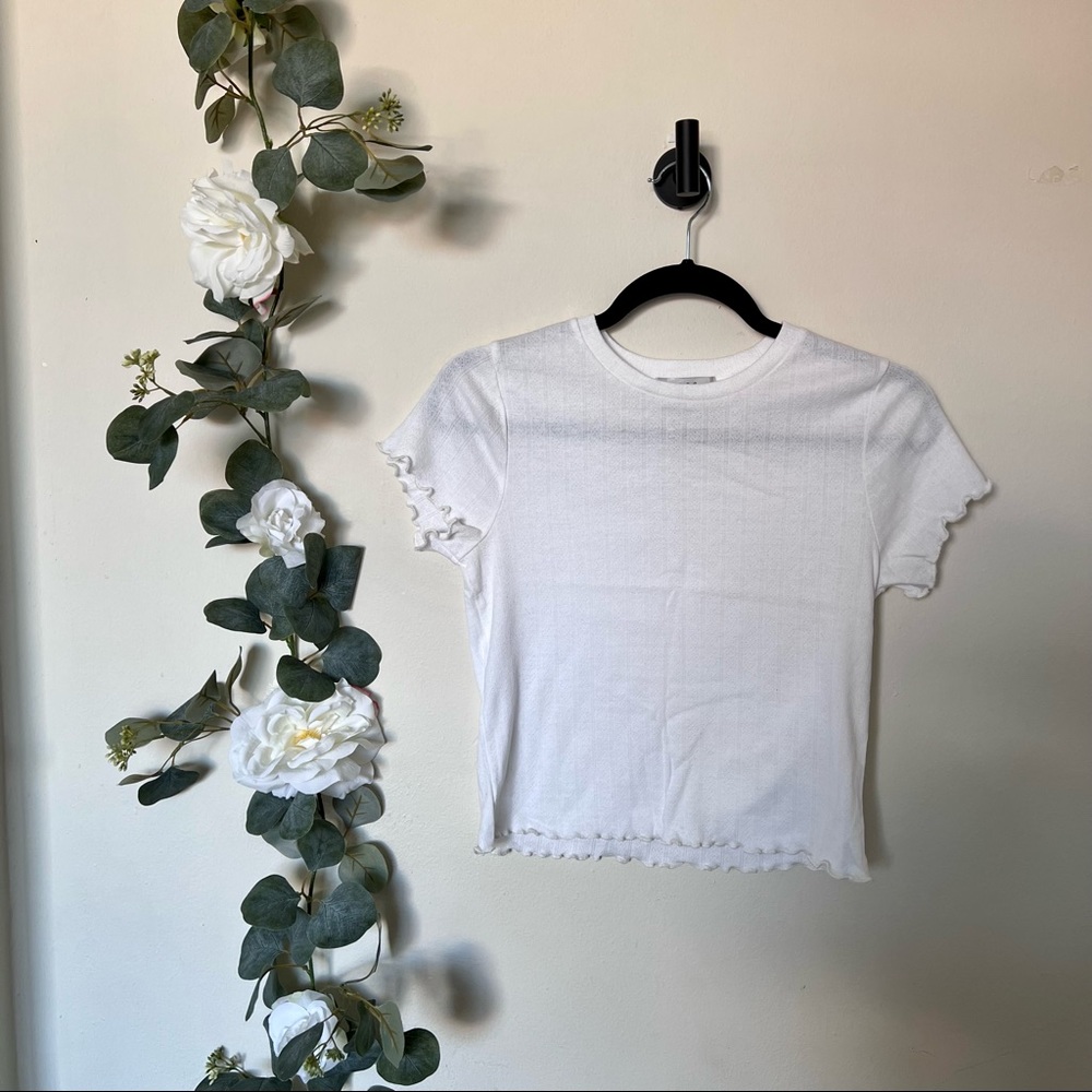 🤍 Marshalls Lettuce Edge Crop Top